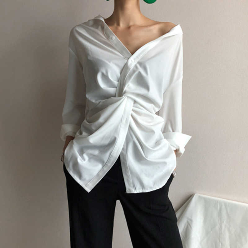 Spring and Summer Elegant Women Shirts Cotton Causal Office Lady Full Solid V-Neck 210615, White
Spring and Summer Elegant Women Shirts Cotton Causal Office Lady Full Solid V-Neck 210615, White