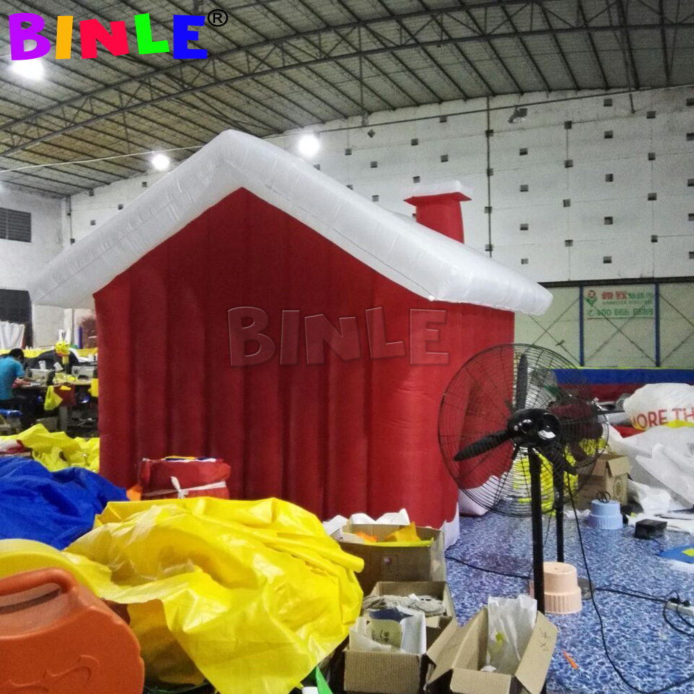 Pretty Outdoor Inflatable Christmas House Red Xmas Cabin Santa Grotto Square Tent For Holiday Decoration
