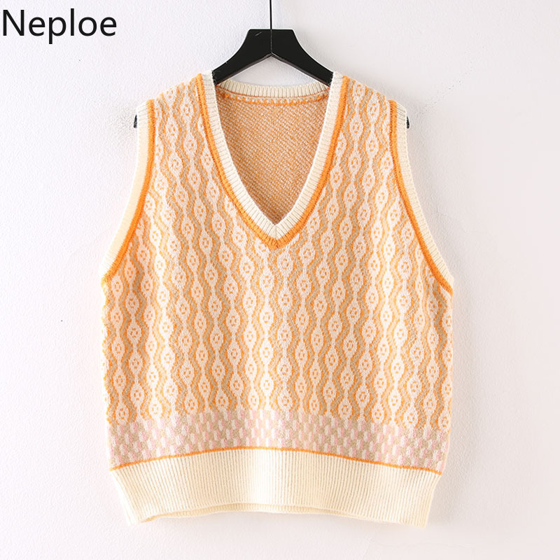 Neploe Vintage Crochet Floral Sweaters Vest Women V-neck Sleeveless Knitted Pullovers Waistcoat Loose Plaid Tank Tops Female 210422
