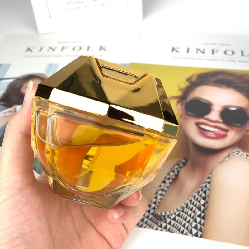 Hot SALES!!! Wholesale prices Classic Cologne Women Perfume Gold 80ml Fragrance Parfum Spray long lasting beautiful bottle fast delivery
Hot SALES!!! Wholesale prices Classic Cologne Women Perfume Gold 80ml Fragrance Parfum Spray long lasting beautiful bottle fast delivery