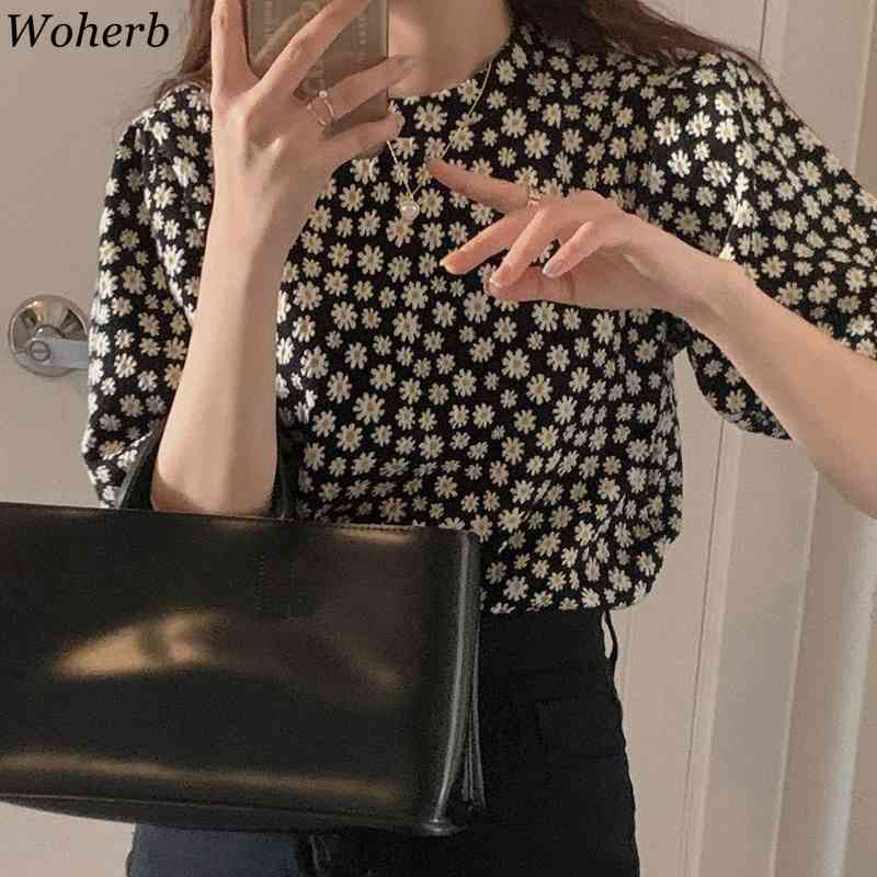 Puff Sleeve Daisy Floral Print Women Shirts Black Elegant Korean Chic Summer Blouses Vintage Casual Ins Blusas Mujer 210519