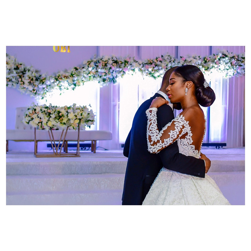 African Fashion Long Sleeve A Line Wedding Dresses Bridal Gowns For Black Women Illusion Top Pearls Beaded Luxury Lace Bride Dress Trains 50 CM