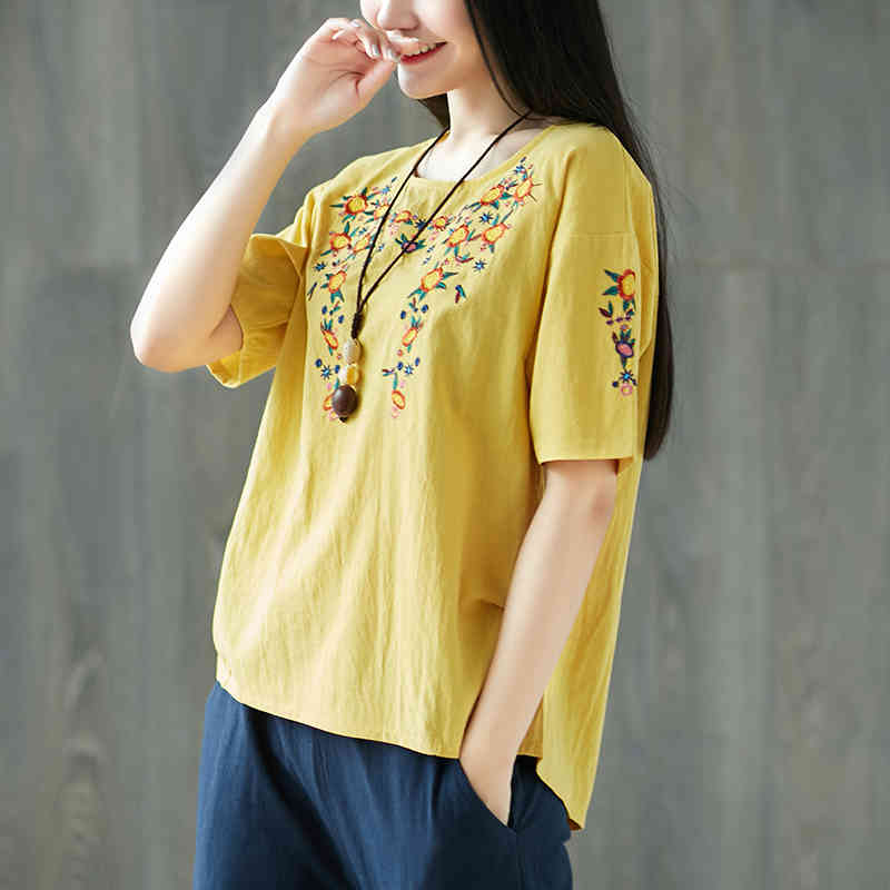 Summer Style Women Tshirt Plus Size Short Sleeve Loose O-neck Tops Cotton Linen flower Embroidery Vintage Tee Shirt CYK2 210512