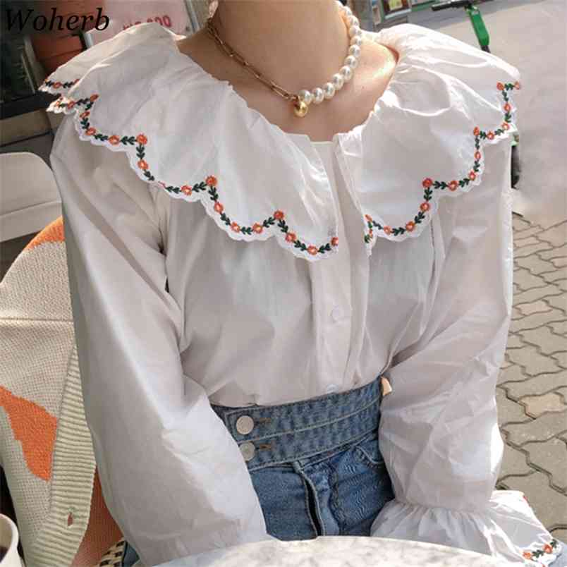 Korean Chic Fashion Loose Vintage Flowel Embroidery Peter Pan Collar Women Blouses White Womens Tops Casual Blusas 210519
Korean Chic Fashion Loose Vintage Flowel Embroidery Peter Pan Collar Women Blouses White Womens Tops Casual Blusas 210519