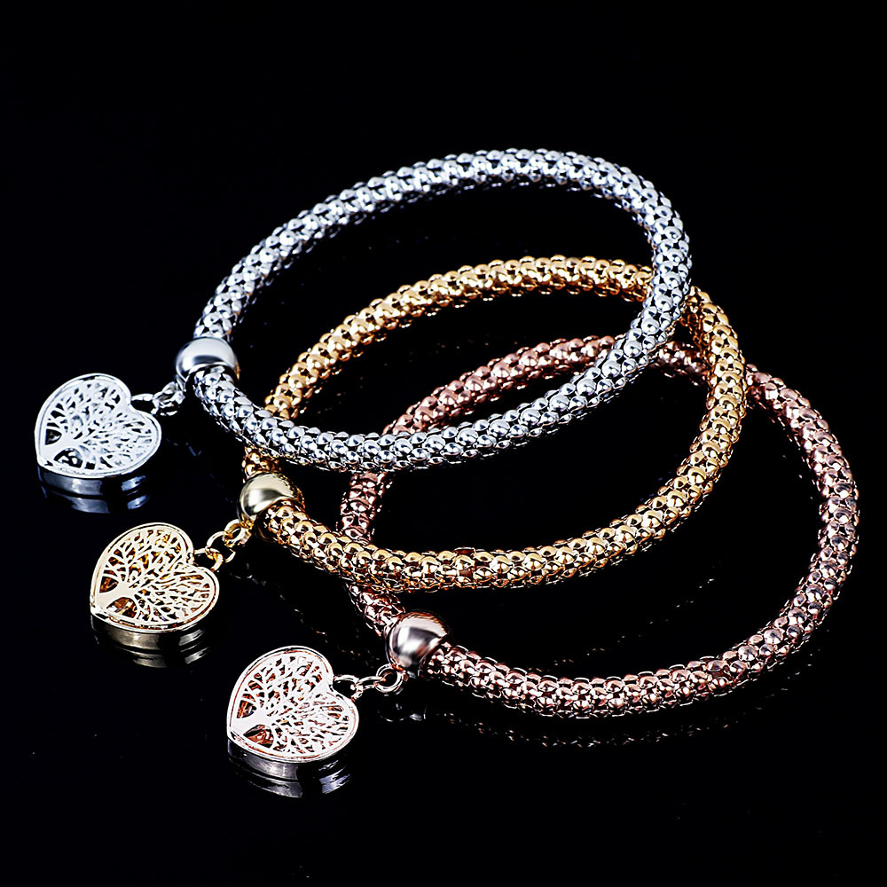 20 cross-border European and American foreign trade corn chain army bracelet creative life tree animal love pendant bracelet bracelet female
20 cross-border European and American foreign trade corn chain army bracelet creative life tree animal love pendant bracelet bracelet female