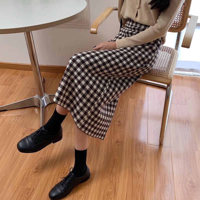 Elegant Plaid Knitted Women Sweater Skirt 2021 Autumn Winter Elastic High Waist Midi Pencil Bodycon Long Skirts Back Split, Black
Elegant Plaid Knitted Women Sweater Skirt 2021 Autumn Winter Elastic High Waist Midi Pencil Bodycon Long Skirts Back Split, Black