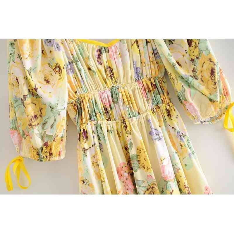 Summer Retro Lacing up Ribbon wood ears Square Collar Short Dress White Puff Sleeve Women Elastic Ruched Holiday Dresses 210429