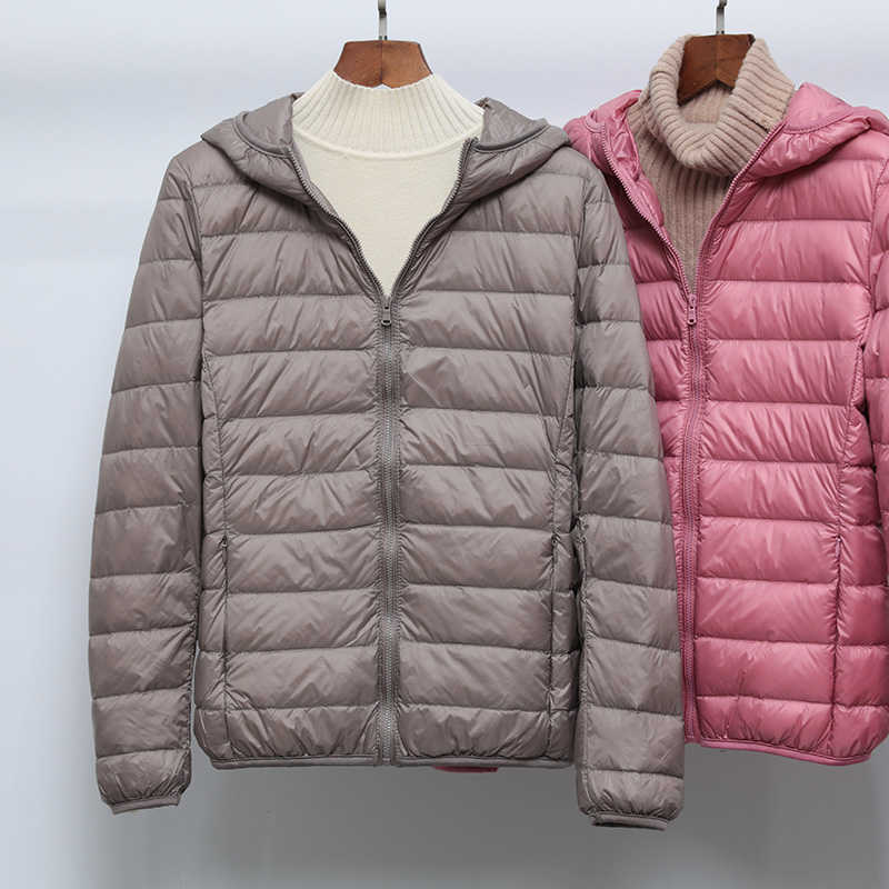 Women's Winter Ultra Light Down Jackets Hooded Slim Packable Down Coats Lady Autumn Winter Down Parkas Woman Outerwear 210930