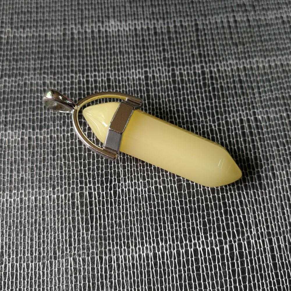 24pcs/lot Healing Point Chakra Pendants Hexagonal Quartz Crystals Bullet Shape Stone DIY Pendulum Beads For Jewelry Making Free 211012