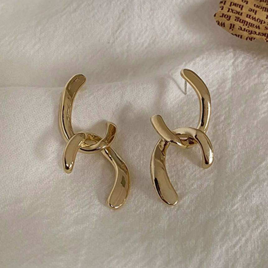 C 925 Silver Pin Stud Earrings 2021 Small All-Match Internet Celebrity, Golden;silver
C 925 Silver Pin Stud Earrings 2021 Small All-Match Internet Celebrity, Golden;silver
