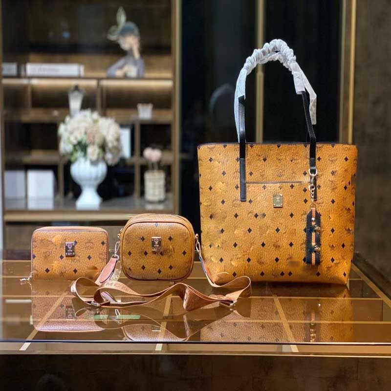 3A+ clutch oversized handbag set brand handbag ladies luxury designer bag 2021 patent leather original duffel bag wholesale cowhide one-shoulder ladies wallet, Yellow
3A+ clutch oversized handbag set brand handbag ladies luxury designer bag 2021 patent leather original duffel bag wholesale cowhide one-shoulder ladies wallet, Yellow