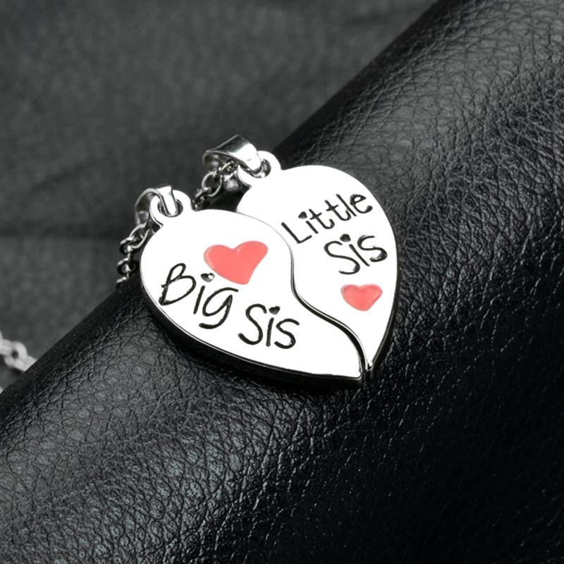 Pendant Necklaces 2 PC/Set Big Sis Lil Sister Little Alloy Red Heart Stitching Good Sisters Necklace For Women
Pendant Necklaces 2 PC/Set Big Sis Lil Sister Little Alloy Red Heart Stitching Good Sisters Necklace For Women