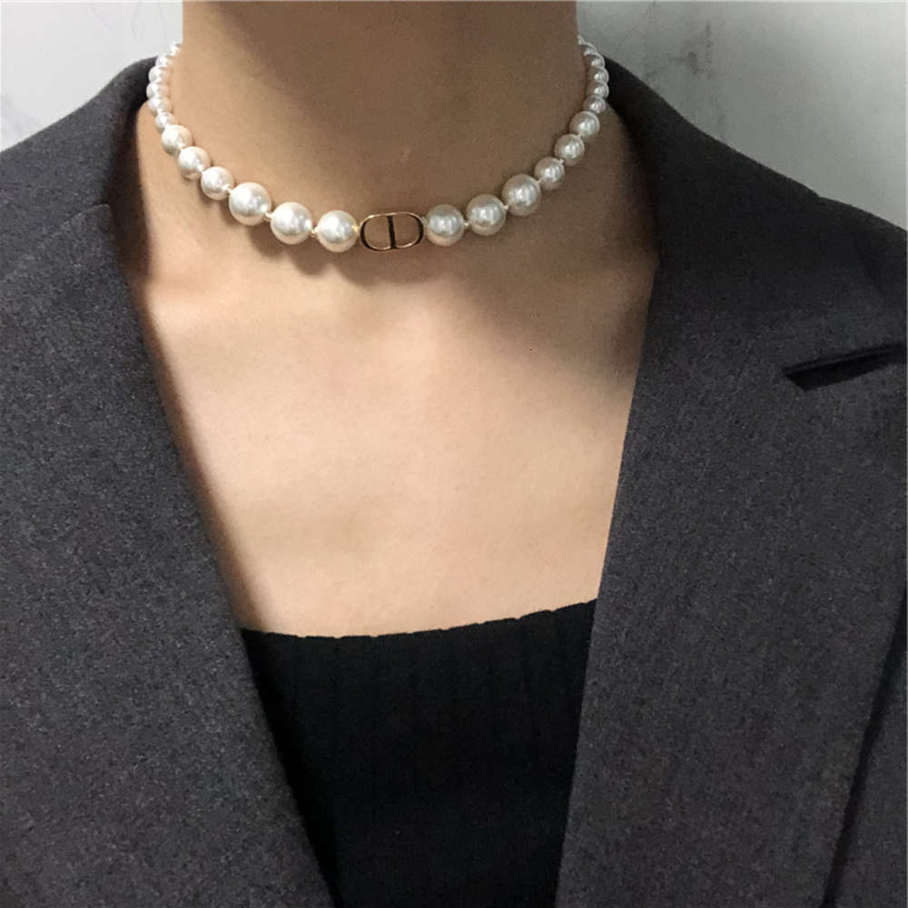 Ins style temperament versatile letter CD Pearl Choker Necklace Chaoren nightclub tiaodi short necklace woman, Silver
Ins style temperament versatile letter CD Pearl Choker Necklace Chaoren nightclub tiaodi short necklace woman, Silver