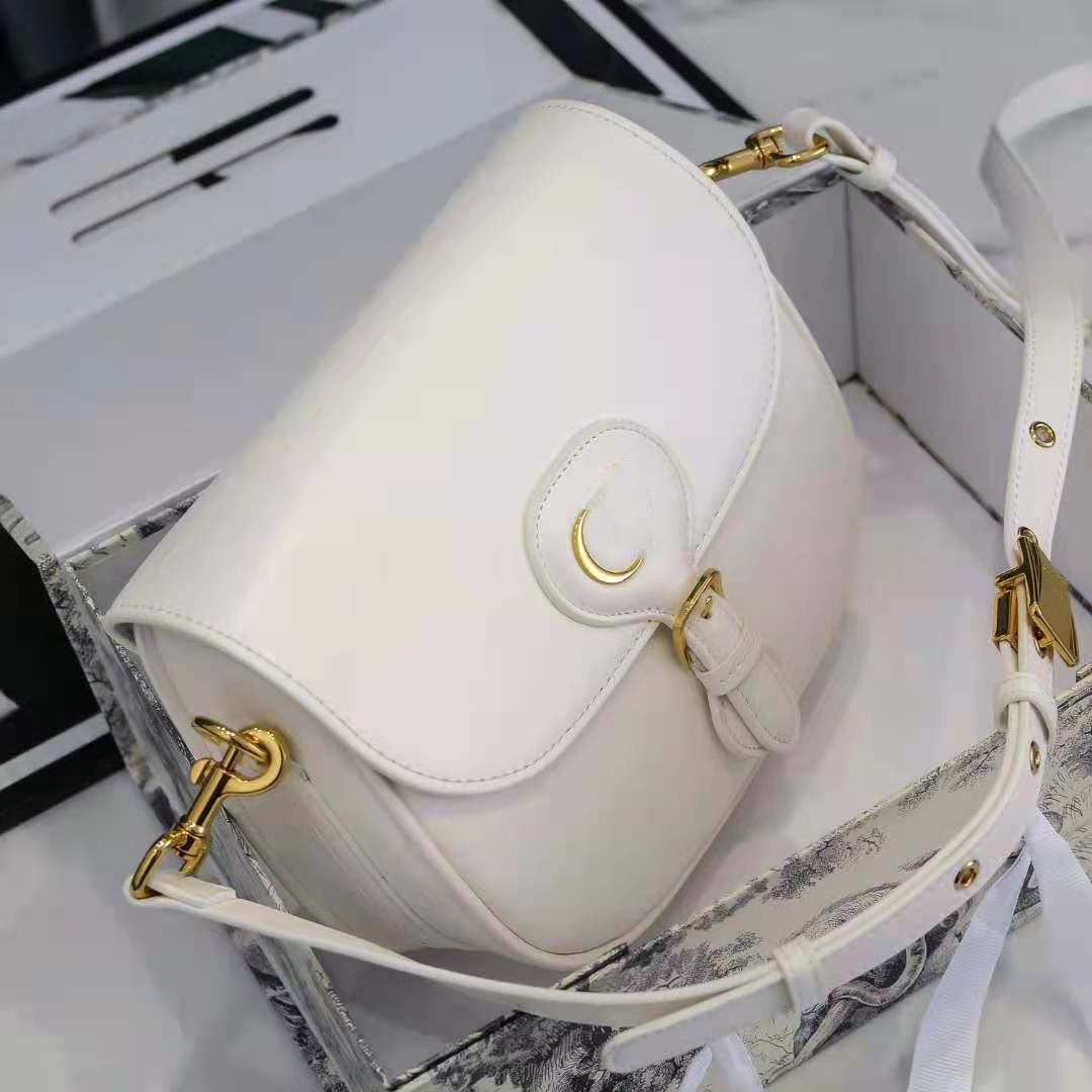 Fashion DesignerHot Top Luxury Designer Bags MI KO r Handbags for Girls Messenger bag Women Purse
Fashion DesignerHot Top Luxury Designer Bags MI KO r Handbags for Girls Messenger bag Women Purse