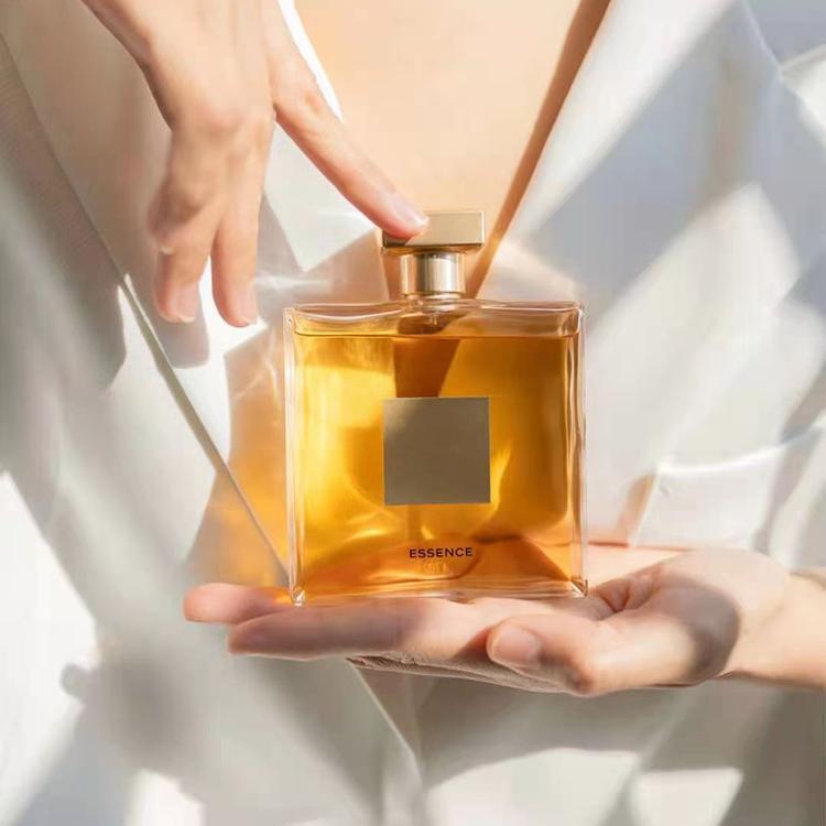 Perfumes for Women Perfume French Spray 100ml gentle floral vintage Tuberose Jasmine Orange Blossom Anti-Perspirant Deodorant with highest quality
Perfumes for Women Perfume French Spray 100ml gentle floral vintage Tuberose Jasmine Orange Blossom Anti-Perspirant Deodorant with highest quality