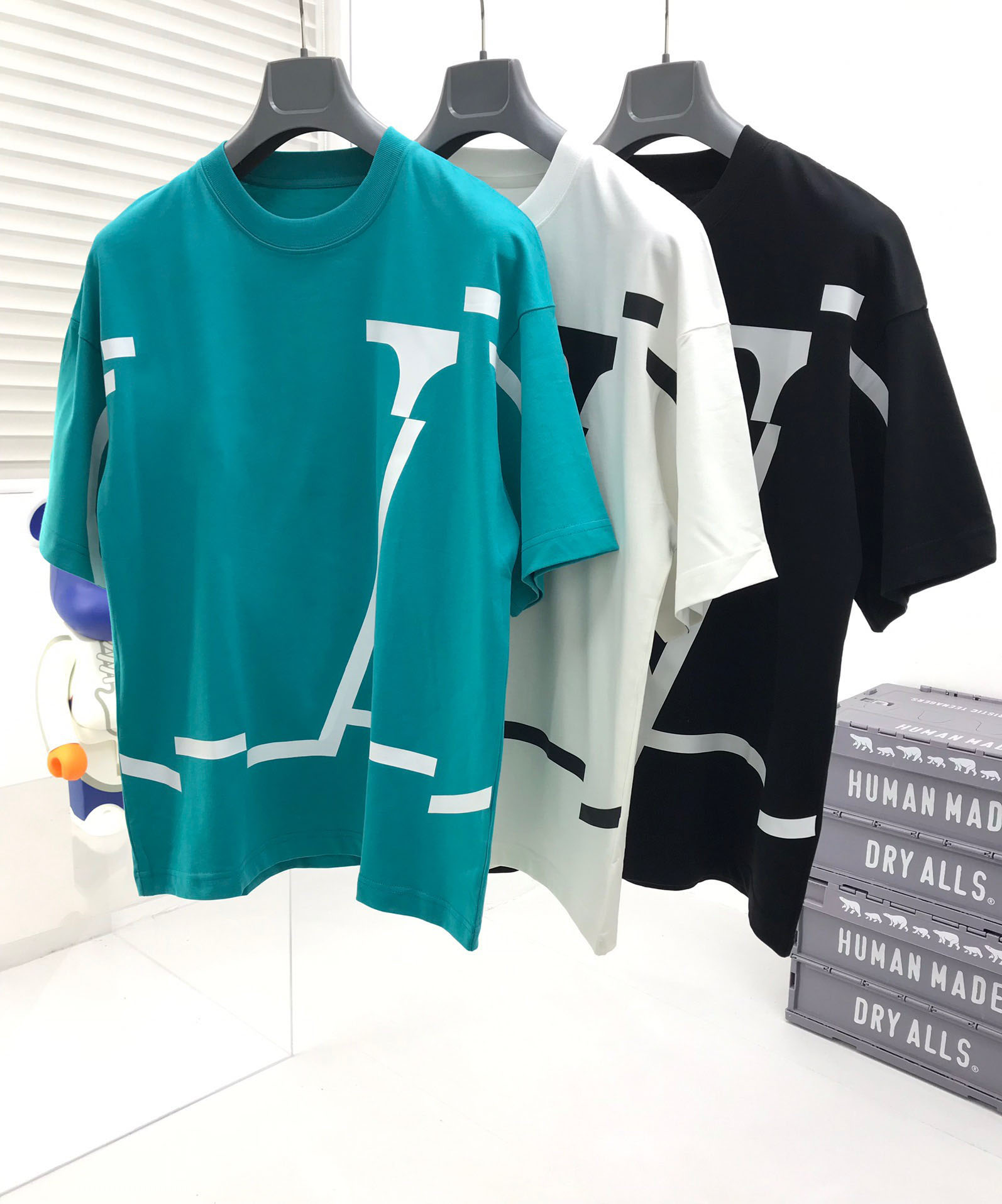 2021ss spring and summer new high grade cotton printing short sleeve round neck panel T-Shirt Size: -l-xl-xxl-xxxl Color: black white 426QA1v
2021ss spring and summer new high grade cotton printing short sleeve round neck panel T-Shirt Size: -l-xl-xxl-xxxl Color: black white 426QA1v