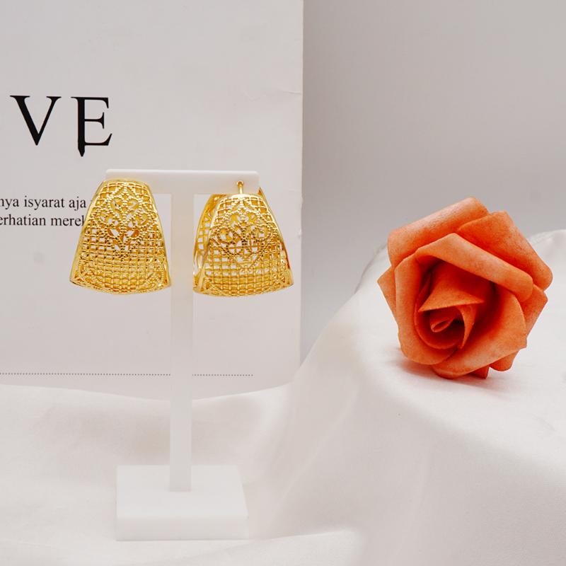 Dangle & Chandelier Fashion Trend Gold Color Hanging Drop Earrings For Women Geometric Statement Earring Female Jewelry Gift 2022
Dangle & Chandelier Fashion Trend Gold Color Hanging Drop Earrings For Women Geometric Statement Earring Female Jewelry Gift 2022