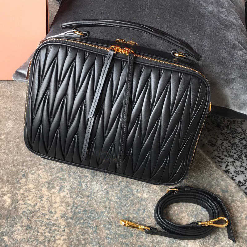 Hanghhangbag Women S Mini Luxurys Designers Bags 2021 Designer Womens handbags Purses Crossbody Bag Wallet Handbag Louisbags_18 Top Ruffled
Hanghhangbag Women S Mini Luxurys Designers Bags 2021 Designer Womens handbags Purses Crossbody Bag Wallet Handbag Louisbags_18 Top Ruffled