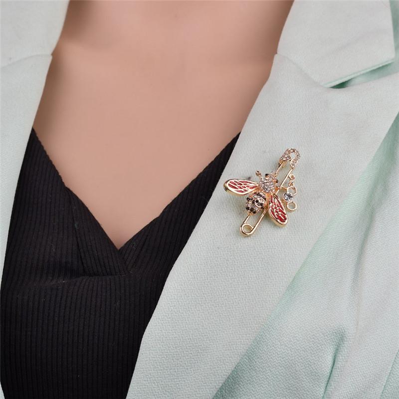 Pins, Brooches Miuoxion Fashion All-match Personality Jewelry Inlaid Zircon Bee Brooch For Women Feature Namour Charm Gift All Seasons, Gray
Pins, Brooches Miuoxion Fashion All-match Personality Jewelry Inlaid Zircon Bee Brooch For Women Feature Namour Charm Gift All Seasons, Gray