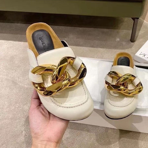 2021 Fashion Big chain Flat heel Sandals JW top leather out door flip flop home Lady casual Women Shoes Designers Luxurys Woman Shoe CP With og box Pic Reversal sz 35-40, Only a box
2021 Fashion Big chain Flat heel Sandals JW top leather out door flip flop home Lady casual Women Shoes Designers Luxurys Woman Shoe CP With og box Pic Reversal sz 35-40, Only a box