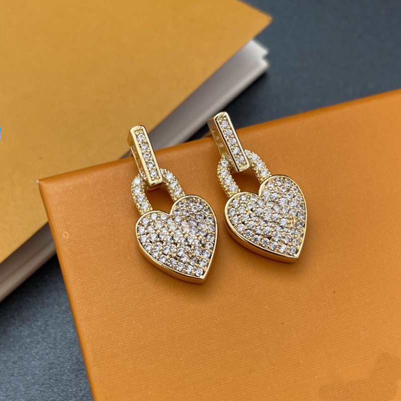 Fashion Luxury Earring Have Stamp Studs For Women Classic Letters Love diamond 925 silver needle Top Party Gift
Fashion Luxury Earring Have Stamp Studs For Women Classic Letters Love diamond 925 silver needle Top Party Gift