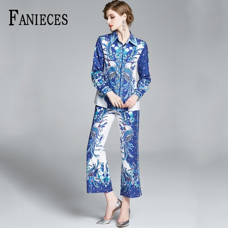 High Quality Fashion Blue Floral Print Runway Autumn Pants Two Pieces Set Women's Long Sleeve shirt +Pants Sets Suits ropa mujer 210520
High Quality Fashion Blue Floral Print Runway Autumn Pants Two Pieces Set Women's Long Sleeve shirt +Pants Sets Suits ropa mujer 210520