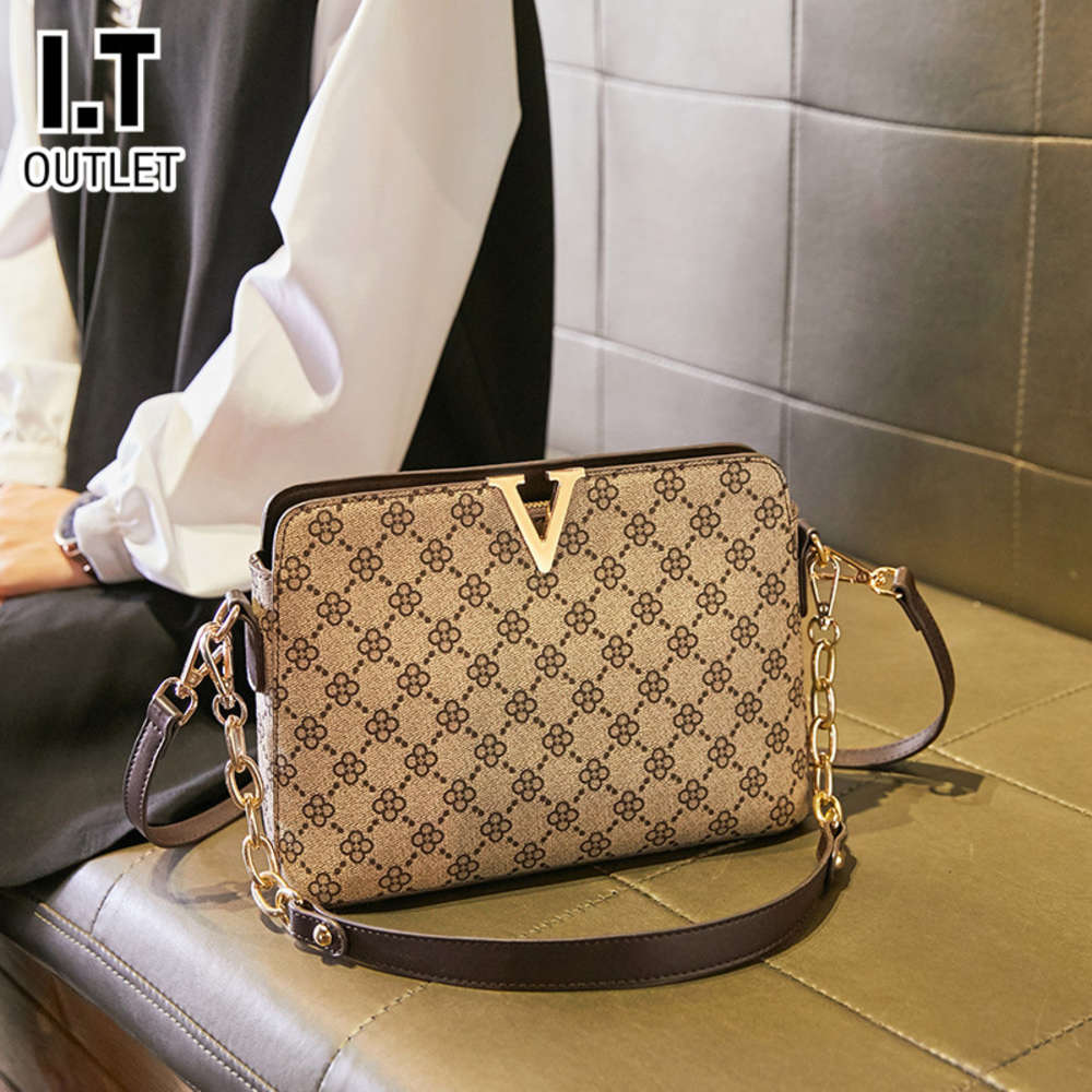 HBP Fashion Hong Kong bag 2021 new fashion versatile women's single shoulder cross arm chain hand, Coffee printing counter genuine + gift box
HBP Fashion Hong Kong bag 2021 new fashion versatile women's single shoulder cross arm chain hand, Coffee printing counter genuine + gift box
