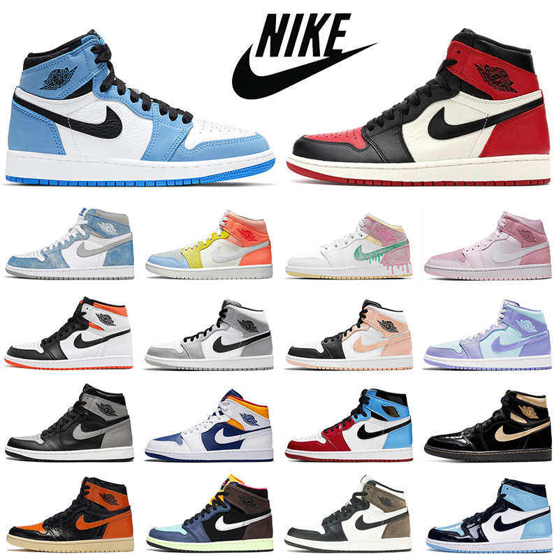 Hyper Royal 1s Men Basketball Shoes Jumpman 1 University Blue Shattered Backboard Twist Womens Mens Trainers Sports Sneakers
Hyper Royal 1s Men Basketball Shoes Jumpman 1 University Blue Shattered Backboard Twist Womens Mens Trainers Sports Sneakers