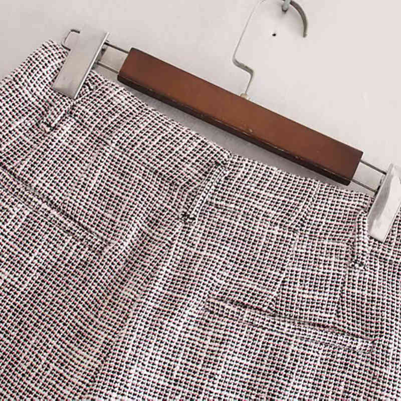 Women Tweed Mini Shorts Elegant Button High Waist Autumn Winter Ladies Office Short Pants Casual Bottoms 210515