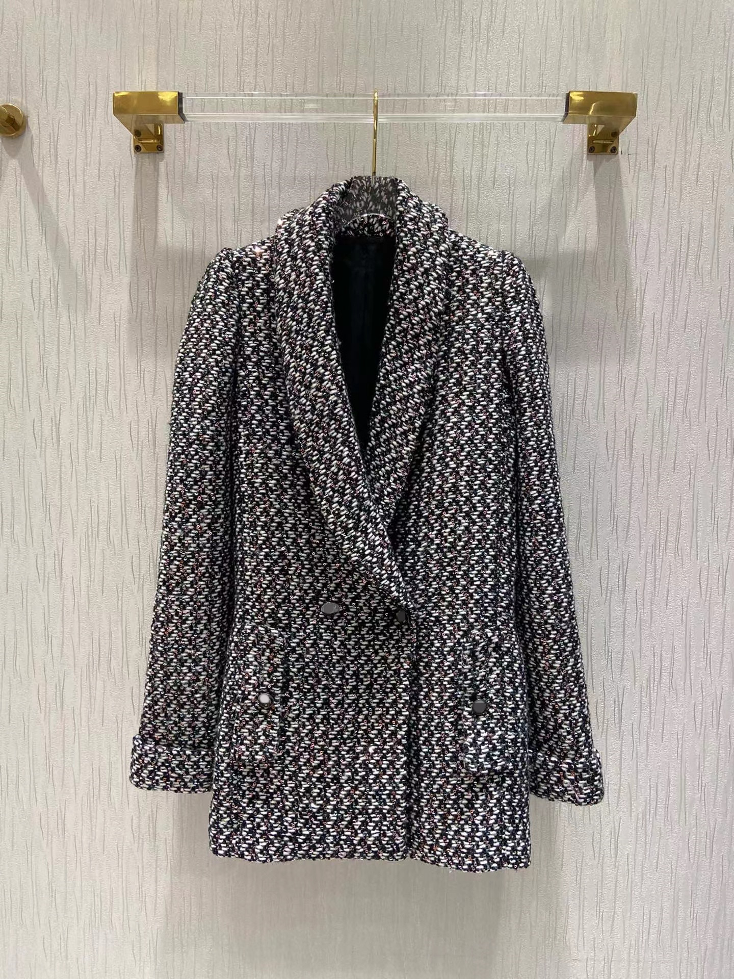 Milan Runway Jackets 2021 Autumn Winter Lapel Neck Panelled Women's Designer Coats Brand Same Style Outerwear 1031-16, Black;brown
Milan Runway Jackets 2021 Autumn Winter Lapel Neck Panelled Women's Designer Coats Brand Same Style Outerwear 1031-16, Black;brown