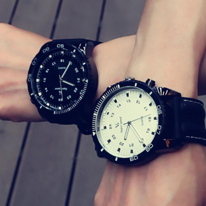 Wristwatches 2022 Fashion Man Watch Trend Big Dial Street Cool Festival To Send Friends Groomsmen Gifts Men Quartz Reloj Hombre, White
Wristwatches 2022 Fashion Man Watch Trend Big Dial Street Cool Festival To Send Friends Groomsmen Gifts Men Quartz Reloj Hombre, White