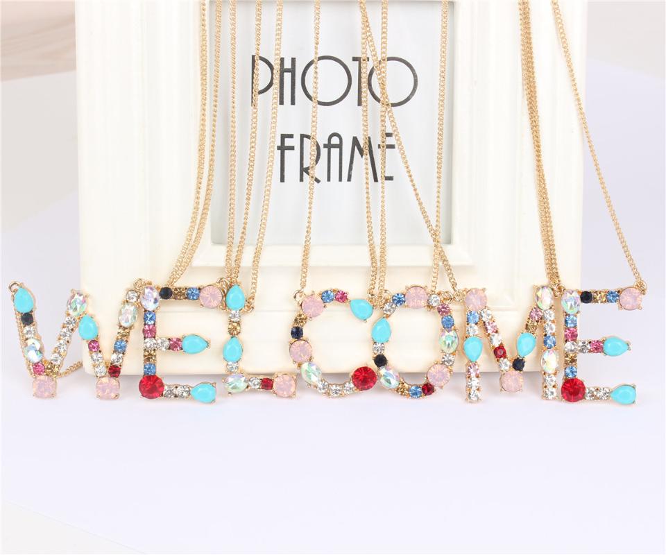 Pendant Necklaces Gold 26 Alphabet Letter Necklace Crystal Multicolor Charm Chain For Mother Girlfriend Lover Gift
Pendant Necklaces Gold 26 Alphabet Letter Necklace Crystal Multicolor Charm Chain For Mother Girlfriend Lover Gift