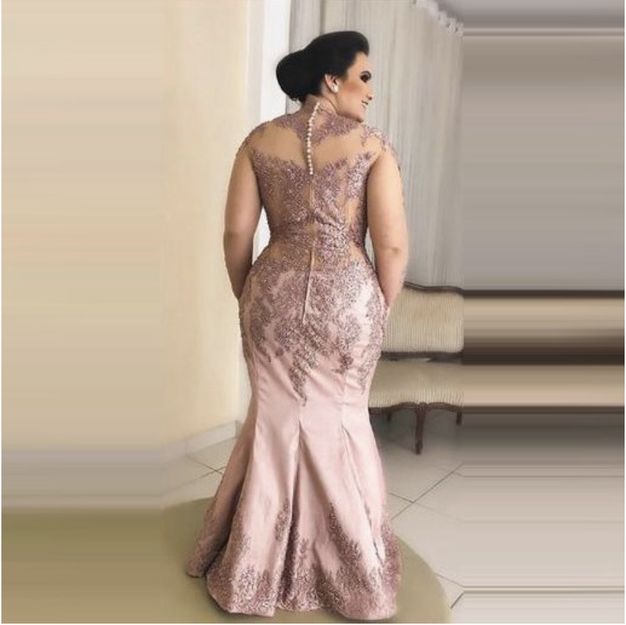 Plus Size Mother Of The Bride Dresses Lace Appliques Sheer Top Long Sleeves Mermaid V-Neck Bridal Moms Formal Party Gowns