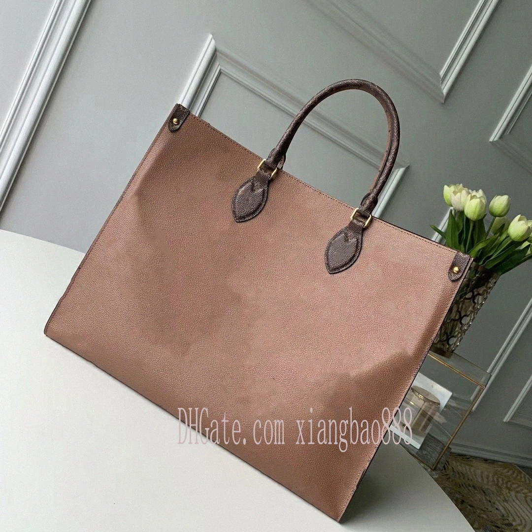 9 Colors ONTHEGO GM bag tote Designers large capacity bags Book Totes High Quality sac femme Chain Shoulder Patent Leather shopping Bookbag p71l#, I need see other product
9 Colors ONTHEGO GM bag tote Designers large capacity bags Book Totes High Quality sac femme Chain Shoulder Patent Leather shopping Bookbag p71l#, I need see other product