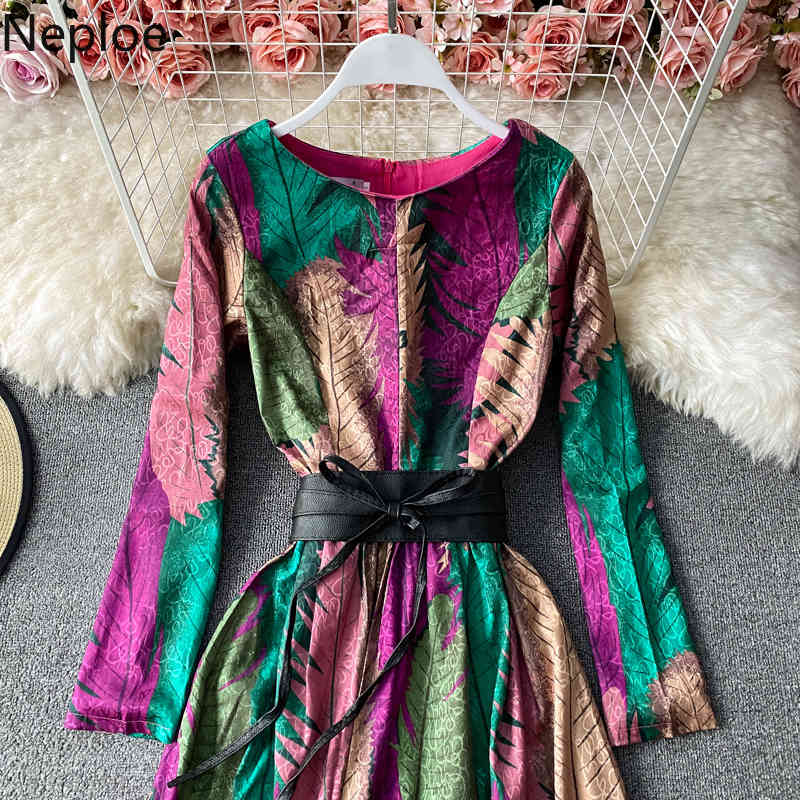 Neploe Maxi Dresses for Women O-neck Long Sleeve Print Vestidos Mujer Beach Style Lace Up Slim Waist Big Swing Elegant Dress 210422