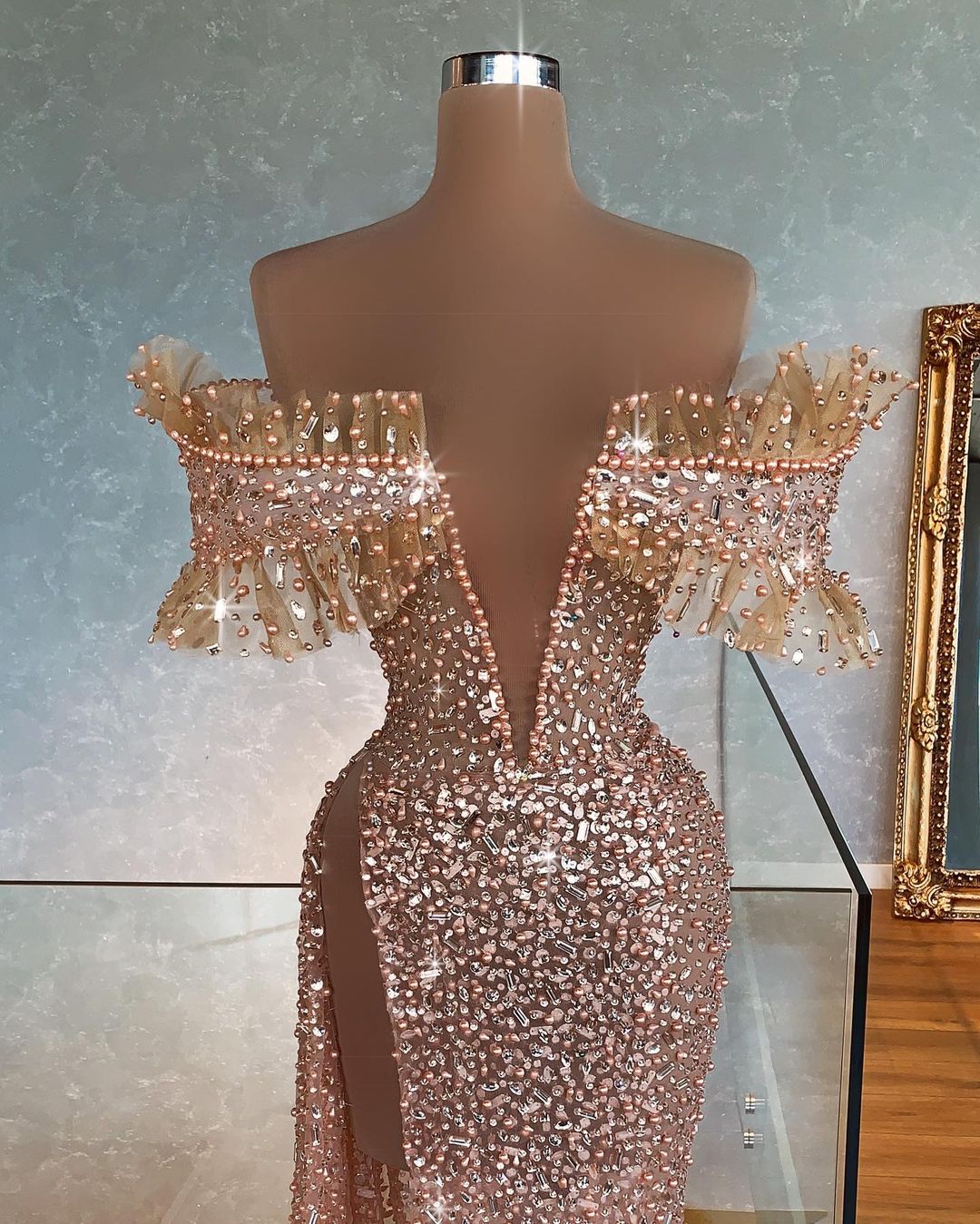 2021 Plus Size Arabic Aso Ebi Gold Luxurious Sequined Prom Dresses Sheer Neck Beaded Crystals Evening Formal Party Second Reception Gowns Dress ZJ266