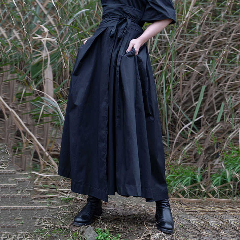 [EAM] Spring Summer High Waist Banadahe Black Pleated Split Joint Big Hemline Half-body Skirt Women Fashion JR478 210621