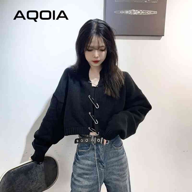 Gothic Knit Short Female Cardigans Metal Buttons Black Womens Sweater Winter Fashion Long Sleeve Woman Sweaters Clothing 210521