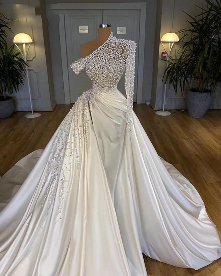 Luxury One Shoulder Weddding Dresse Long Sleeve Satin Crystal Beading Pearls 2022 princess puffy skirt Formal Bridal Gowns