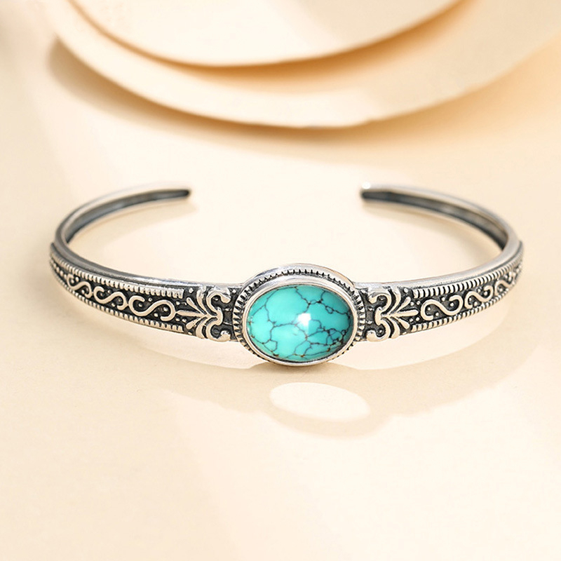 Retro Personality Simulated Turquoise Inlaid Exquisite Pattern Metal Open Bracelet Bangles for Men Women Glamour Casual Jewelry
Retro Personality Simulated Turquoise Inlaid Exquisite Pattern Metal Open Bracelet Bangles for Men Women Glamour Casual Jewelry