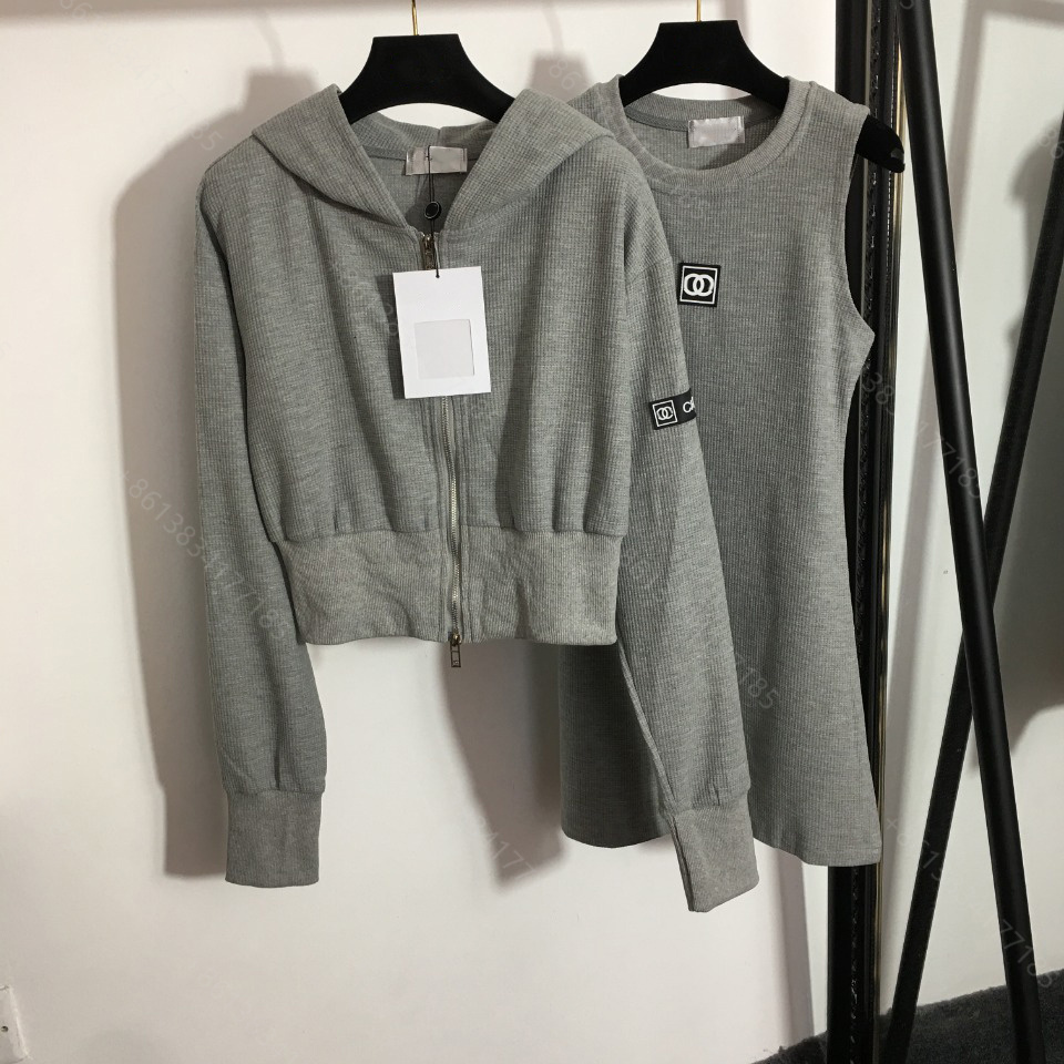 Autumn brand cc women sweater hoodie dress ser Italy wool knit hoodies dresses 2 piec suit super elastic long sleeve classic design jacket shirt wholesale, Not sold separately
Autumn brand cc women sweater hoodie dress ser Italy wool knit hoodies dresses 2 piec suit super elastic long sleeve classic design jacket shirt wholesale, Not sold separately