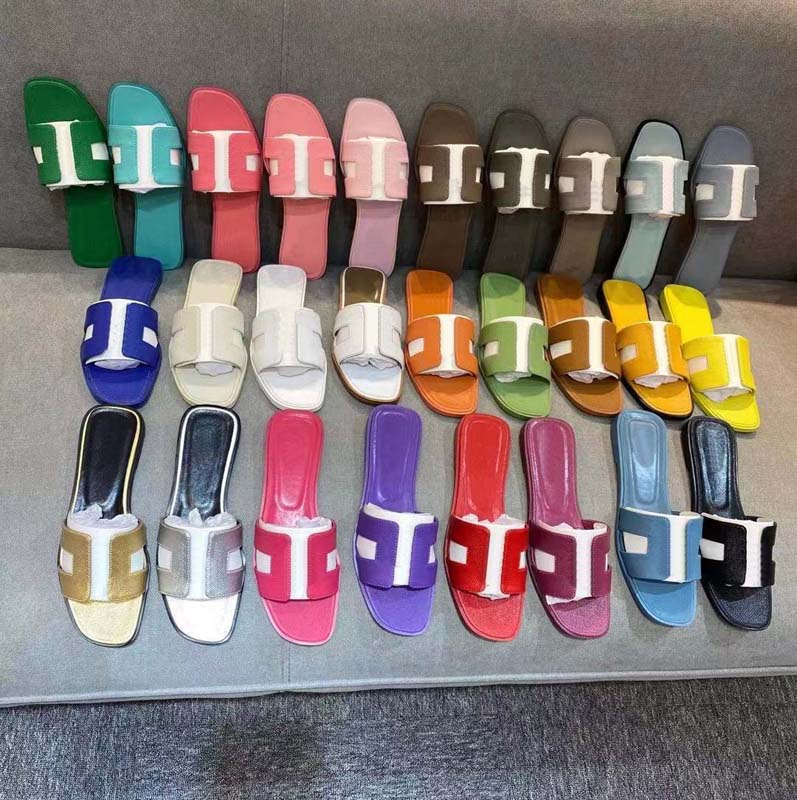With Box! Classics Woman shoes High Quality slipper Leather Flat Sandals Fashion Slides Slide Rubber Ladies Beach Women Slippers shoe10 08
With Box! Classics Woman shoes High Quality slipper Leather Flat Sandals Fashion Slides Slide Rubber Ladies Beach Women Slippers shoe10 08