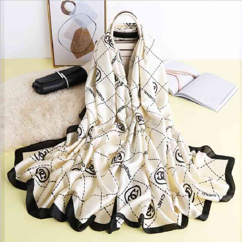 Luxury Designer Design Woman's Scarf, Fashion letter copy Handbag Scarvesversatile sunscreen beach towel Temperament 2021 spring and summer, Blue;gray
Luxury Designer Design Woman's Scarf, Fashion letter copy Handbag Scarvesversatile sunscreen beach towel Temperament 2021 spring and summer, Blue;gray