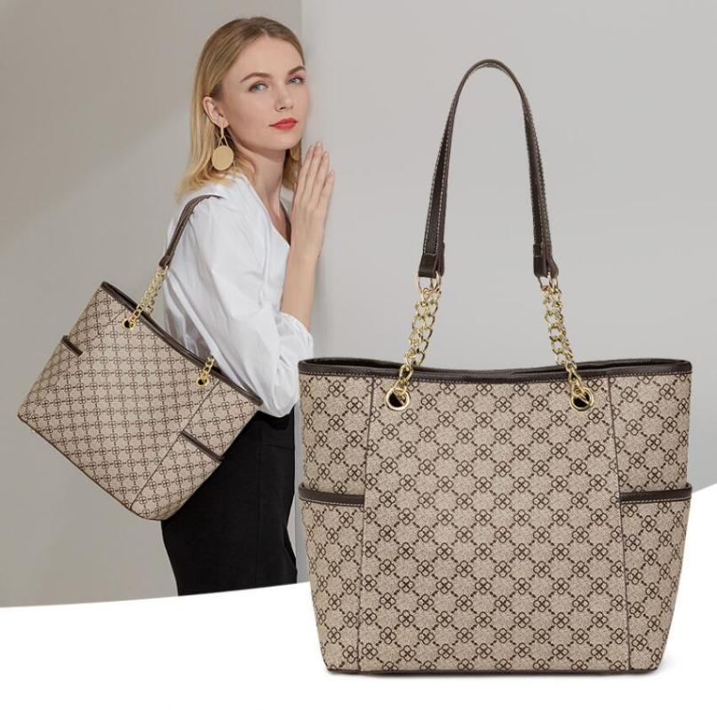 Duffel Bags Luxury Women Handbag European Style Designer Big Totes Ladies Hand Shopping Bag Female Waterproof Large Capacity Sac
Duffel Bags Luxury Women Handbag European Style Designer Big Totes Ladies Hand Shopping Bag Female Waterproof Large Capacity Sac