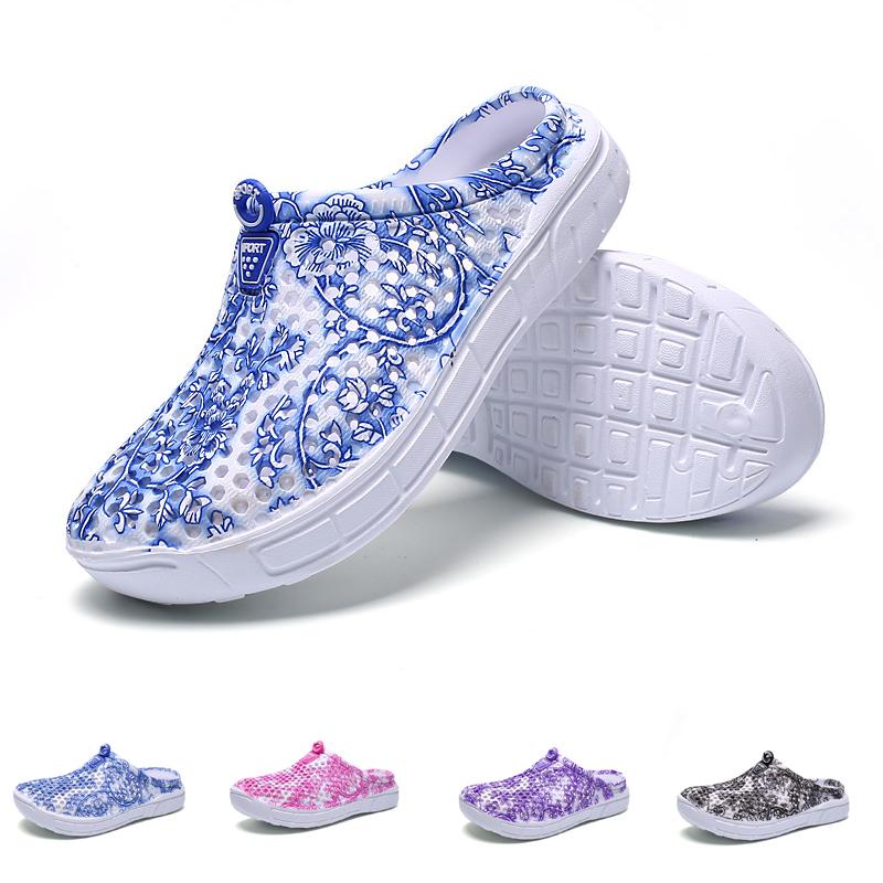 Ladies Fashion Beach Sandals Hollow Shoes Travel Outdoor Leisure Slippers Garden Flowers Blue And White Retro Pattern, Black
Ladies Fashion Beach Sandals Hollow Shoes Travel Outdoor Leisure Slippers Garden Flowers Blue And White Retro Pattern, Black