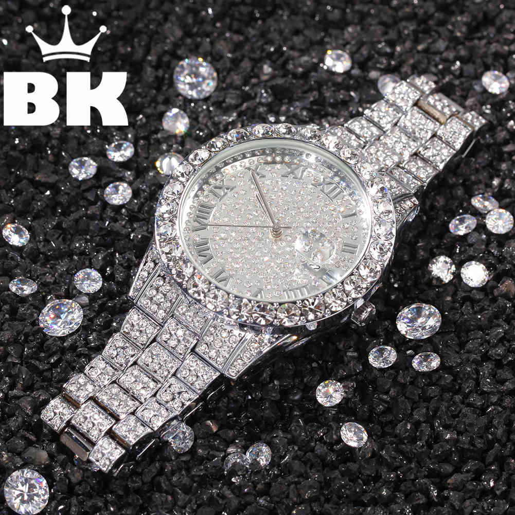 THE HIP HOP Big Dial Full Iced Out Men Watches StainlSteel Fashion Luxury Rhinestones Quartz Wristwatches BusinWatch X0509
THE HIP HOP Big Dial Full Iced Out Men Watches StainlSteel Fashion Luxury Rhinestones Quartz Wristwatches BusinWatch X0509
