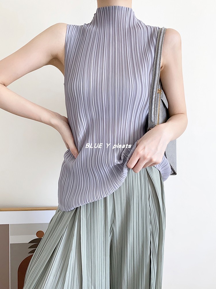 Classic Miyake Pleated female basic models wild I-shaped turtle neck women sleeveless temperament T-shirt vest aesthetic clothes 210406