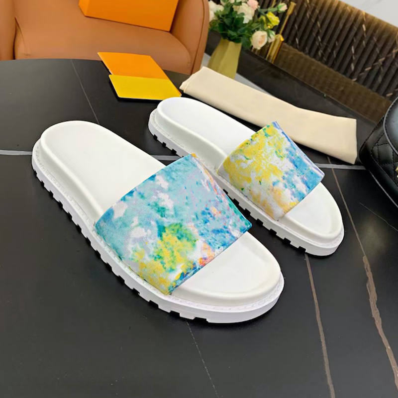 2021 WATERFRONT MULES slippers women sandals men slides leather Designer slipper womens printed rubber shoes 35-46 with box NO284, Yellow/blue
2021 WATERFRONT MULES slippers women sandals men slides leather Designer slipper womens printed rubber shoes 35-46 with box NO284, Yellow/blue