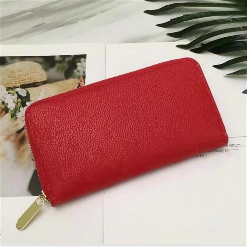 2021 Fashion flowers designer wallets luxurys Men Women leather bags High Quality Classic Letters Key coin Purse Plaid card holder Versatile 248
2021 Fashion flowers designer wallets luxurys Men Women leather bags High Quality Classic Letters Key coin Purse Plaid card holder Versatile 248