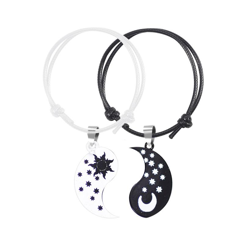 Star And Moon Pendant Black White Leather Rope Two-piece Couple Bracelet Female Friend Hand Chain For Jewelry Gift 2021 Charm Bracelets
Star And Moon Pendant Black White Leather Rope Two-piece Couple Bracelet Female Friend Hand Chain For Jewelry Gift 2021 Charm Bracelets